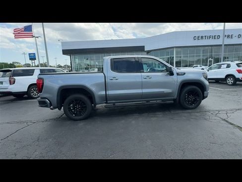 Used 2025 GMC Sierra 1500 Elevation w/ Elevation Premium Package AWD/4WD image 9