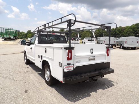 Used 2020 Ford F250 XL w/ Power Equipment Group RWD image 5