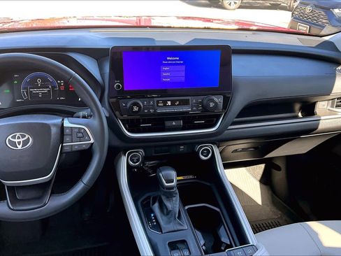 Certified 2025 Toyota Grand Highlander AWD Hybrid image 7