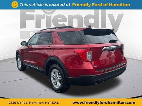 Used 2022 Ford Explorer XLT image 8