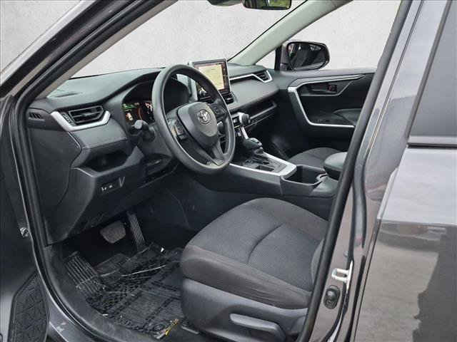 Used 2024 Toyota RAV4 LE FWD image 15