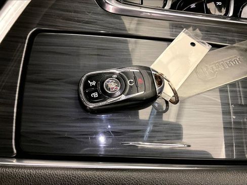 Used 2022 Buick Enclave Premium image 14