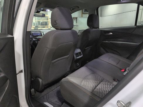 Used 2019 Chevrolet Equinox LT image 8