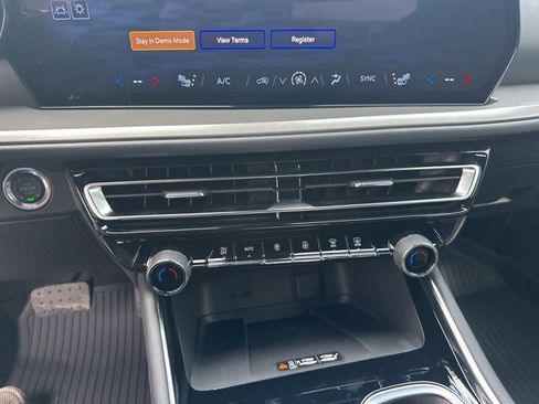 New 2026 Chevrolet Traverse LT w/ LPO, Floor Liner Package image 23