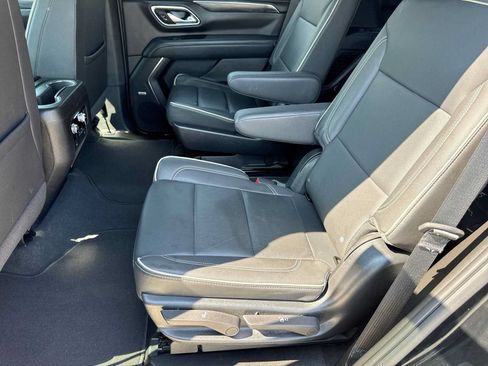 Used 2023 GMC Yukon SLT AWD/4WD image 19