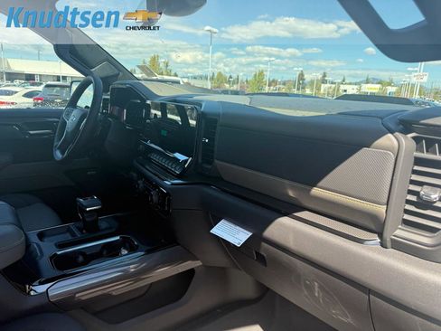 New 2026 Chevrolet Silverado 1500 ZR2 AWD/4WD image 13