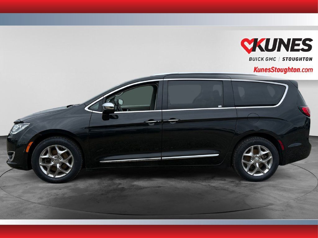 Used 2019 Chrysler Pacifica Limited FWD image 4