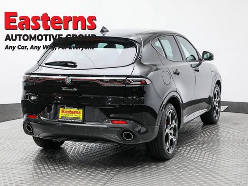 Used 2024 Alfa Romeo Tonale Veloce AWD/4WD image 5