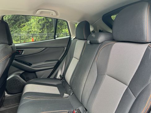 Used 2020 Subaru Crosstrek 2.0i Premium w/ Moonroof Package 2 AWD/4WD image 6