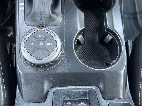 Used 2025 Ford Bronco Outer Banks AWD/4WD image 24