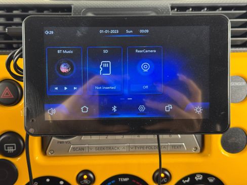 Used 2007 Toyota FJ Cruiser 4WD image 23