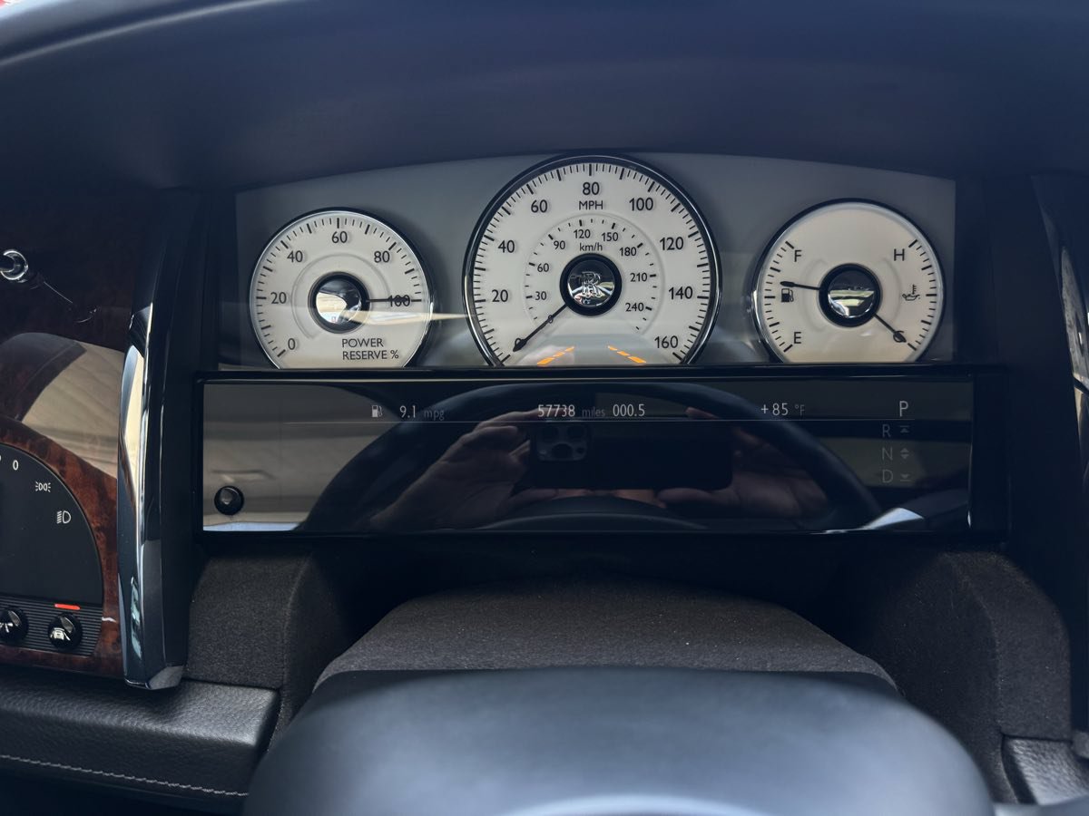 Used 2014 Rolls-Royce Ghost RWD image 35