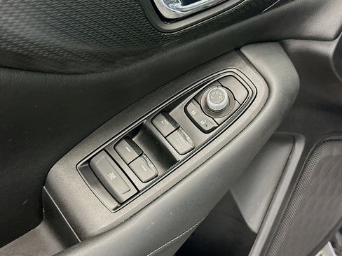 Used 2025 Subaru Outback Premium image 15