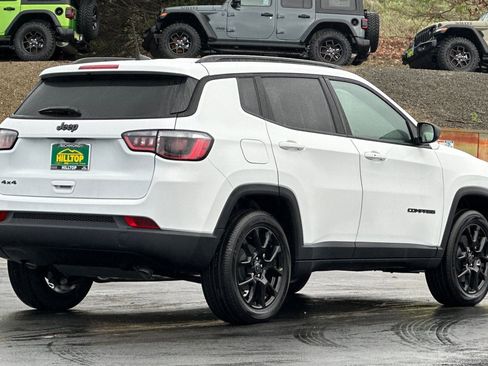 New 2026 Jeep Compass Latitude image 4