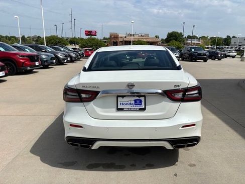 Used 2021 Nissan Maxima 3.5 SV w/ Floor Mat Group FWD image 6