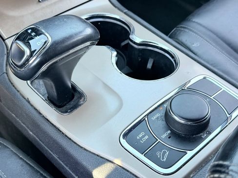 Used 2015 Jeep Grand Cherokee Limited image 27