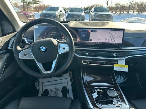New 2026 BMW X7 xDrive40i w/ Premium Package image 13