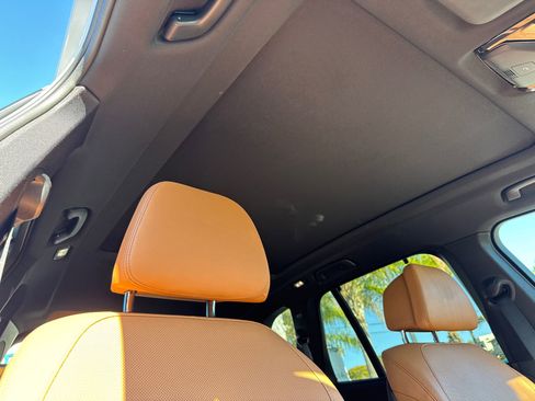 Used 2019 BMW X5 xDrive40i w/ Premium Package image 7