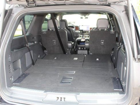 Used 2023 Lincoln Navigator L Reserve image 14