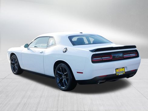Used 2022 Dodge Challenger SXT w/ Blacktop Package image 5