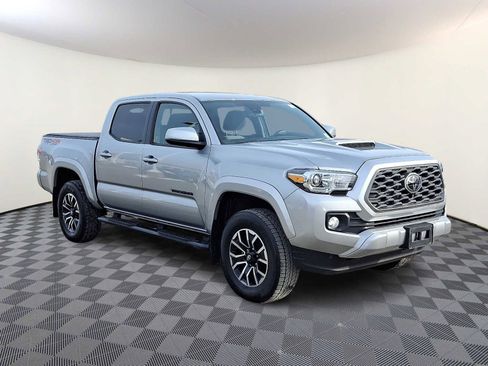 Used 2023 Toyota Tacoma TRD Sport image 5