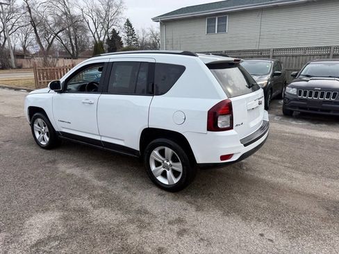Used 2016 Jeep Compass Latitude image 4