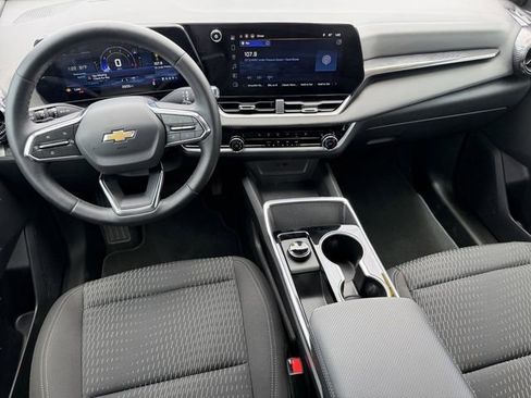 Certified 2026 Chevrolet Equinox LT w/ Safety and Technology Package image 14