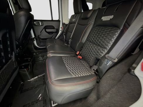 Used 2021 Jeep Wrangler Unlimited Rubicon image 12