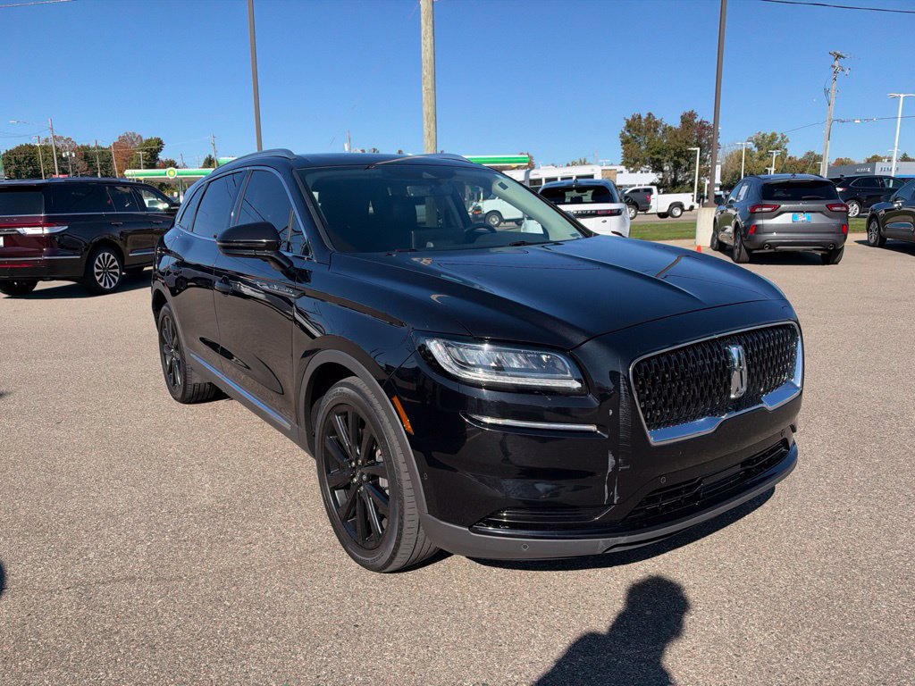 Used 2023 Lincoln Nautilus Reserve w/ Equipment Group 201A AWD/4WD image 7