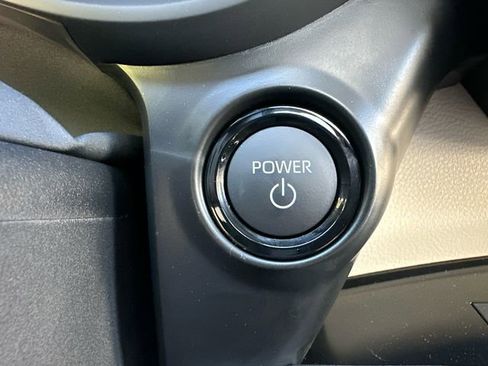 New 2026 Toyota Sienna Platinum AWD/4WD image 32