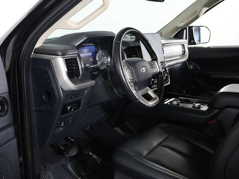 Used 2024 Ford Expedition Max XLT image 25