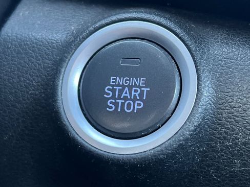 Used 2022 Hyundai Kona SEL image 26