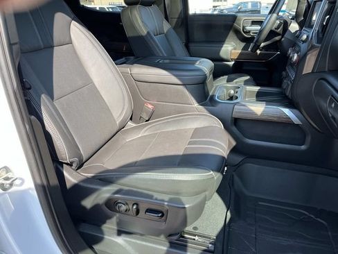 Used 2021 Chevrolet Silverado 1500 High Country w/ Technology Package AWD/4WD image 29