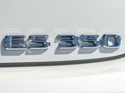 Used 2025 Lexus ES 350 w/ Premium Package image 5