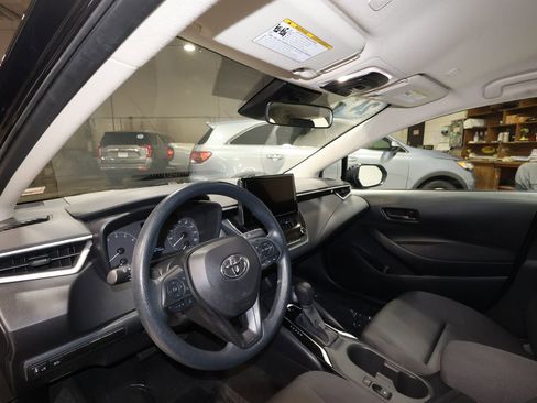 Used 2024 Toyota Corolla LE image 9