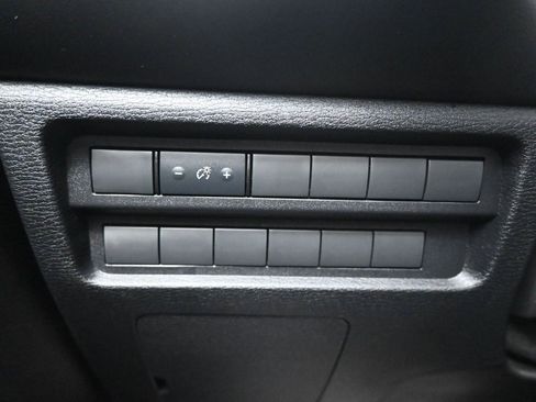 Used 2025 Mitsubishi Outlander ES image 22