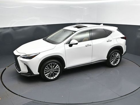 Certified 2025 Lexus NX 350 AWD w/ Accessory Package (2T) image 31