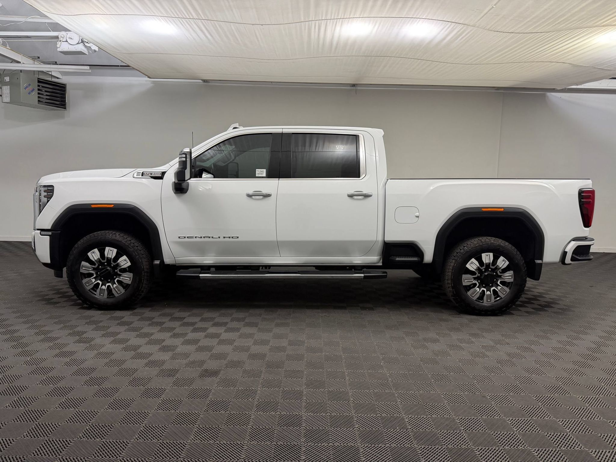 Used 2026 GMC Sierra 2500 Denali w/ Technology Package AWD/4WD image 2