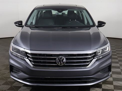 Used 2022 Volkswagen Passat 2.0T FWD image 12