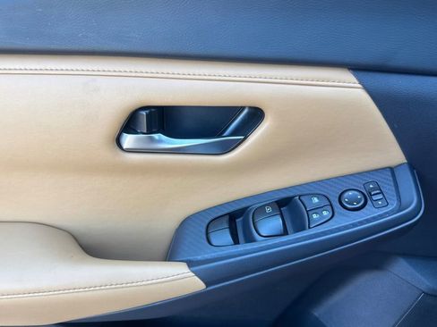 Certified 2024 Nissan Sentra SV w/ SV Premium Package FWD image 11