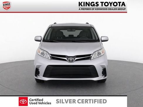 Certified 2018 Toyota Sienna LE FWD image 6