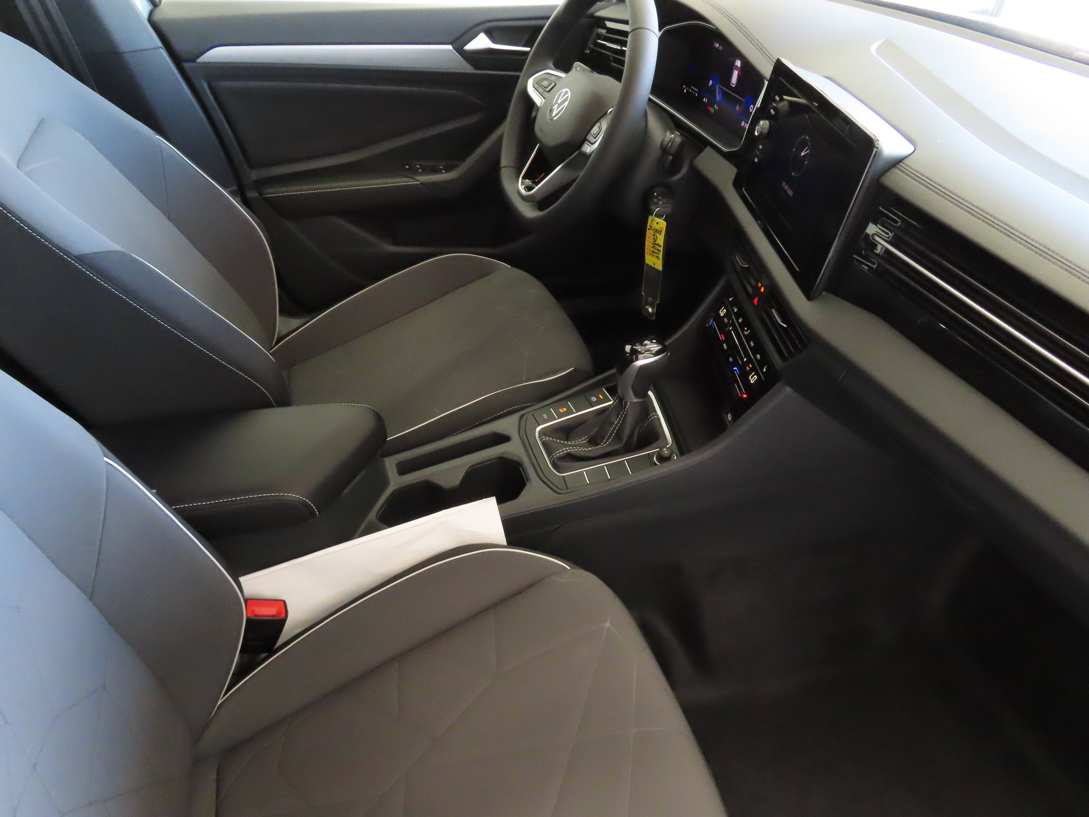 Used 2026 Volkswagen Jetta Sport FWD image 24