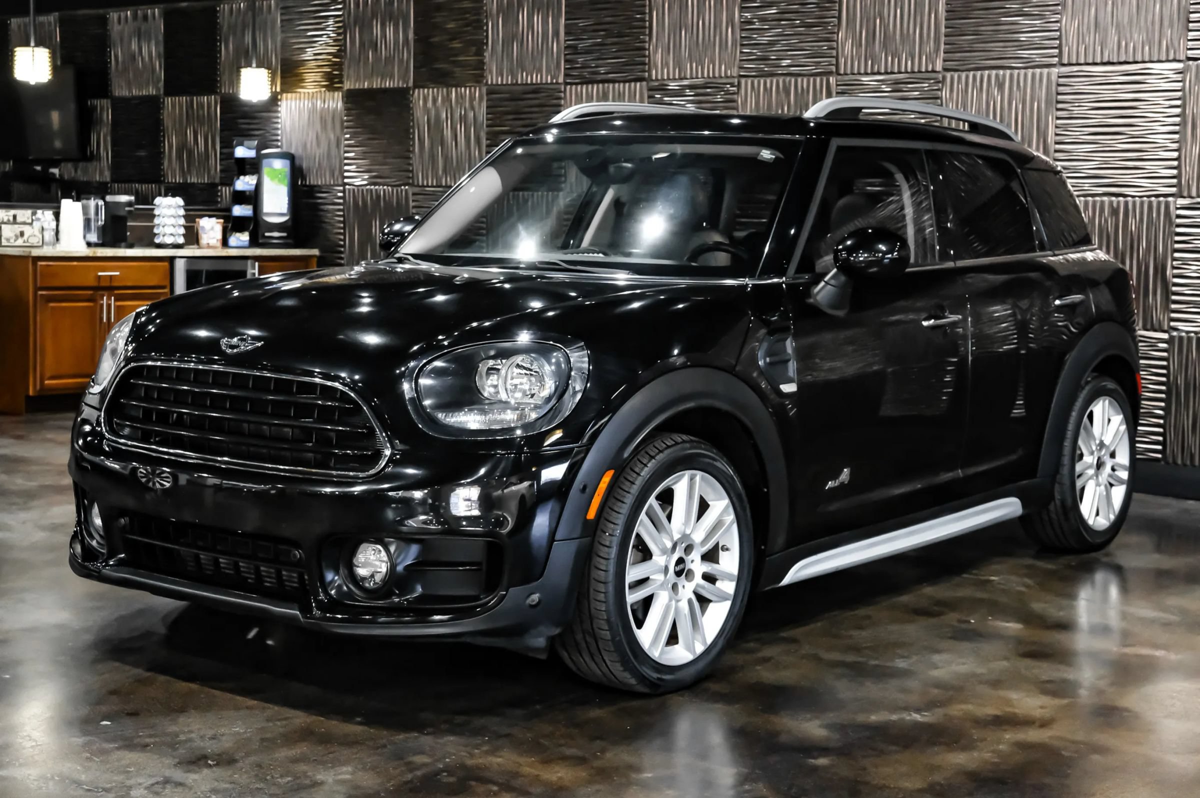 Used 2018 MINI Cooper Countryman ALL4 AWD/4WD image 9