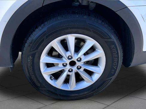 Used 2020 Kia Sorento L FWD image 11