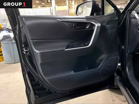 Certified 2025 Toyota RAV4 LE image 22