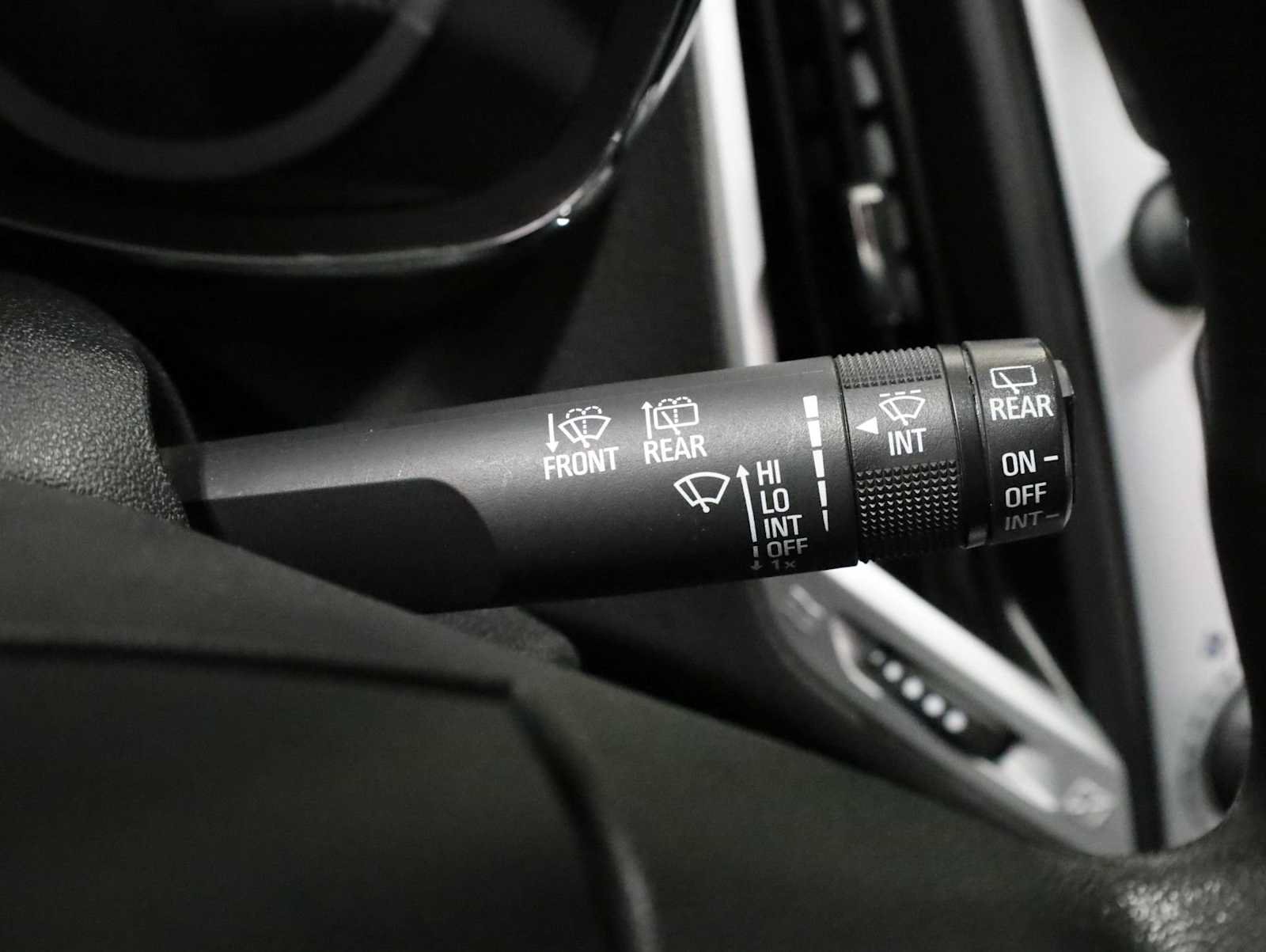 Used 2015 GMC Terrain SLE FWD image 27