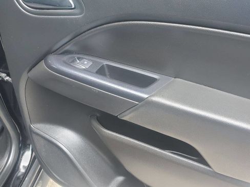 Used 2020 Chevrolet Colorado LT w/ Redline Special Edition image 22