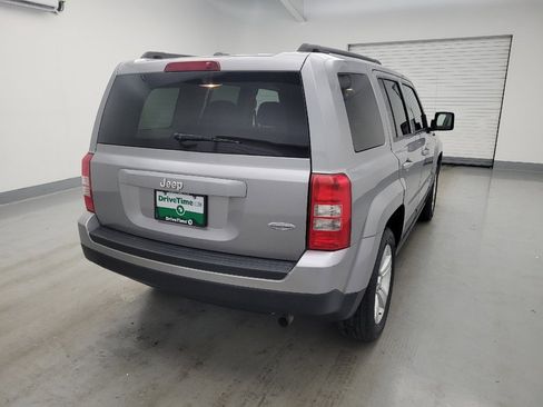 Used 2016 Jeep Patriot Latitude FWD image 7