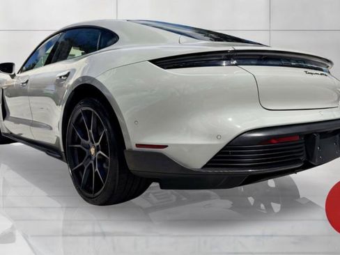 Used 2023 Porsche Taycan GTS image 9