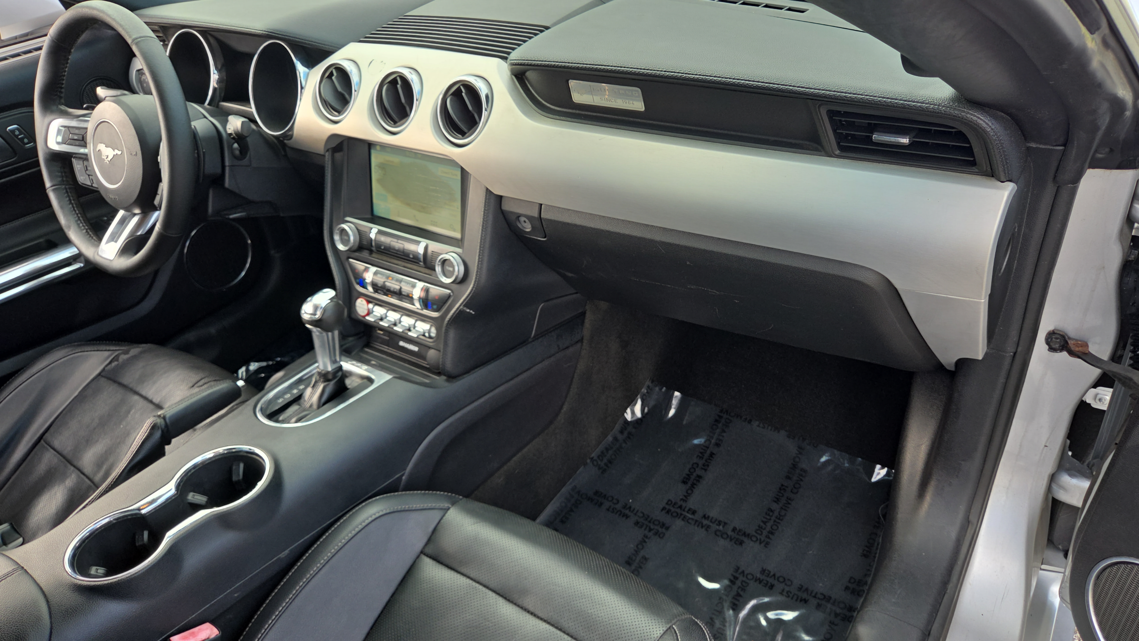 Used 2016 Ford Mustang Premium RWD image 14